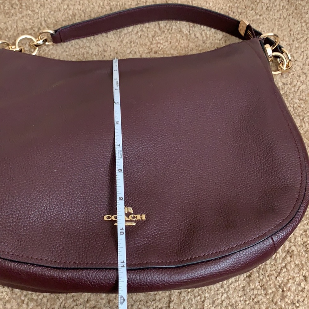 Coach - Picture 5 of 9